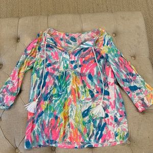 Size small Lilly Pulitzer top